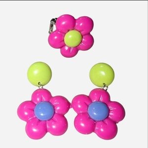 $7 with $5+ bundle•Colorful Flower Clip-On Earrings W/Matching Ring 0260